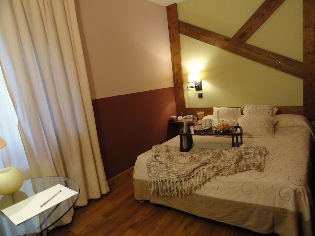 Hotel Rural El Valle Rascafria Room photo