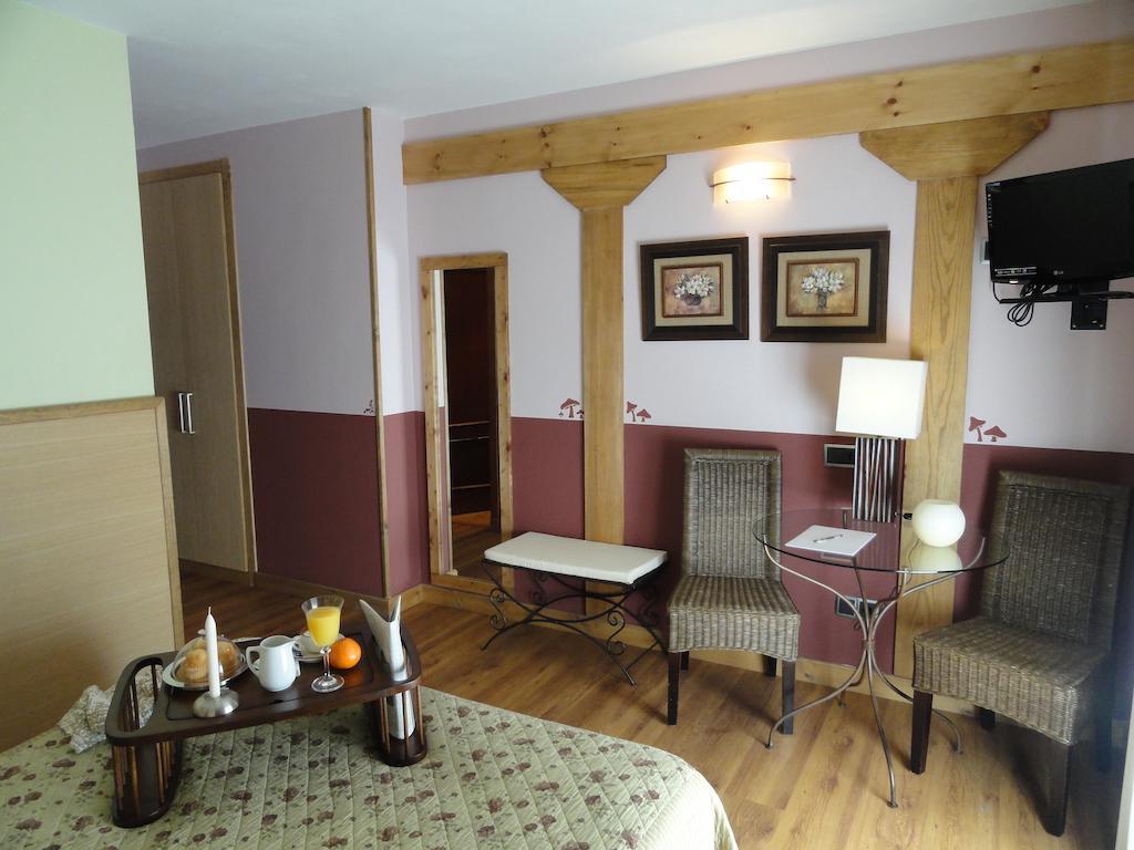 Hotel Rural El Valle Rascafria Room photo